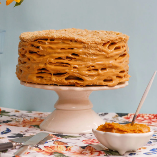 Torta Hojarasca Manjar Lúcuma